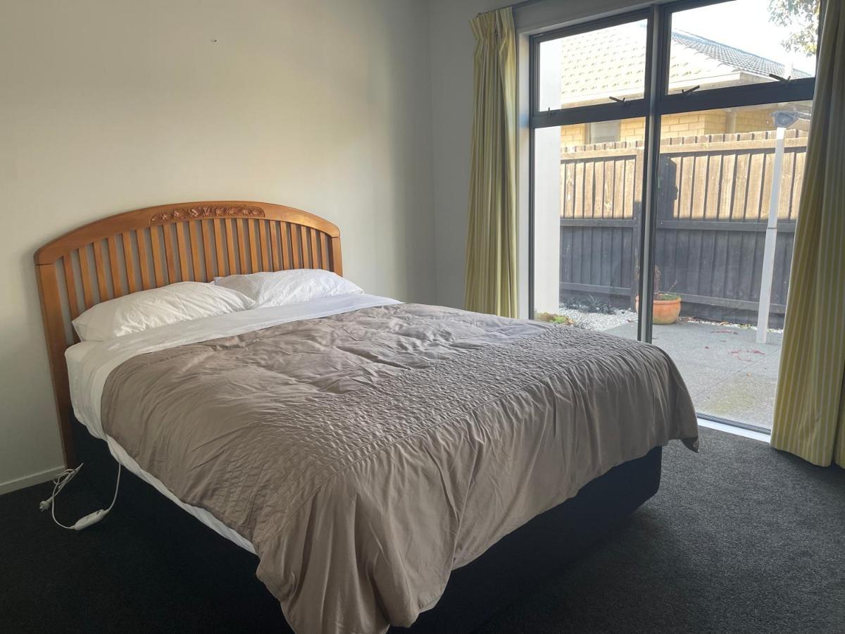 Stunning Park Side Holiday Home Christchurch Extérieur photo
